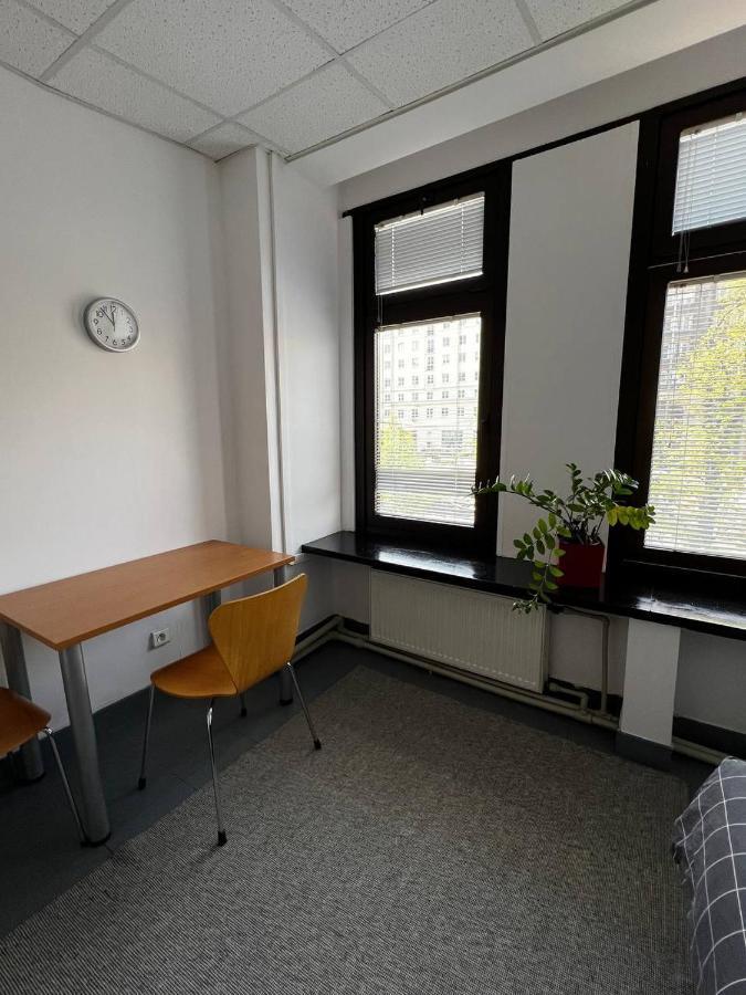 Aleja "Solidarnosci" Warschau Exterior foto